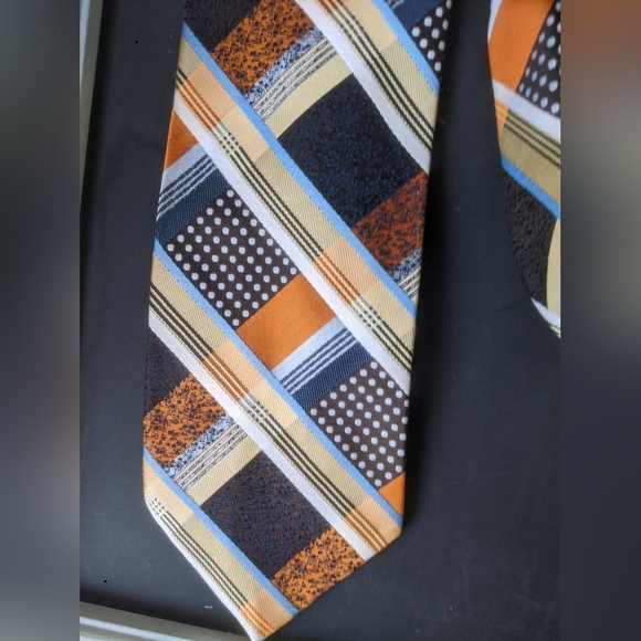 Vintage tie by Segnor Caporicci rare find - Picture 11 of 13